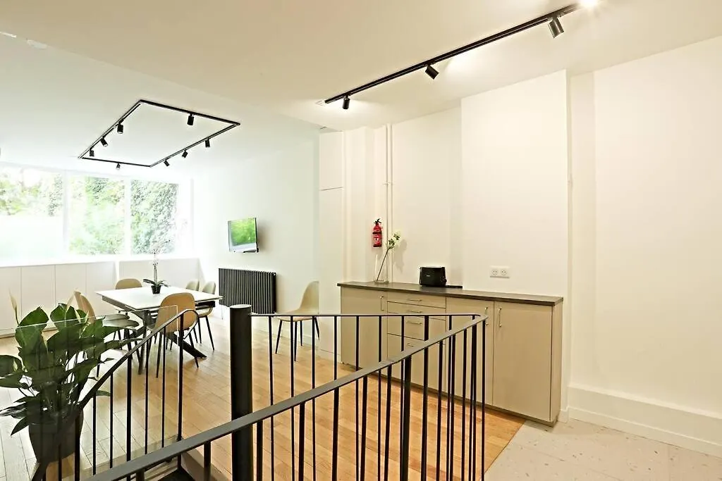 Charmant Appartement 8 Personnes Avec Sauna Paris Apartment