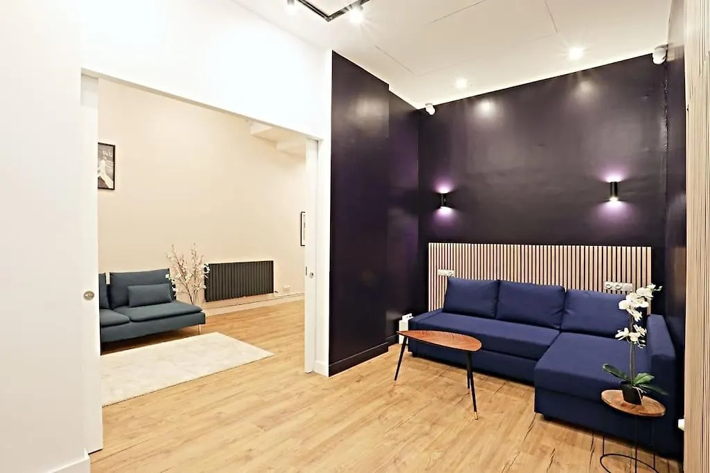 Charmant Appartement 8 Personnes Avec Sauna Paris