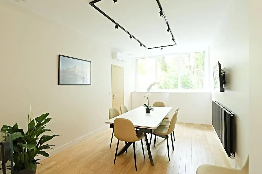 Charmant Appartement 8 Personnes Avec Sauna Párizs 0*,  Franciaország