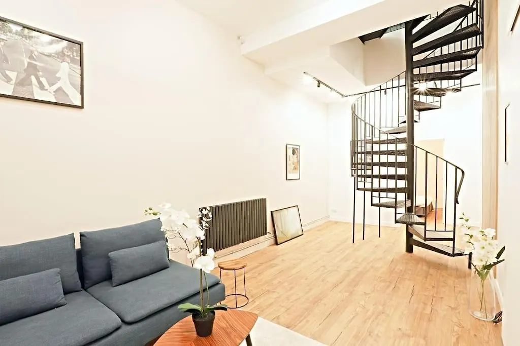 Charmant Appartement 8 Personnes Avec Sauna باريس شقة